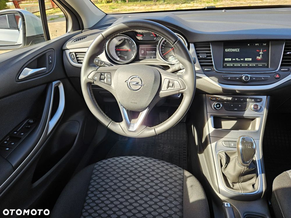Opel Astra 1.4 T Enjoy - 22
