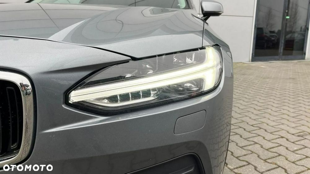 Volvo V90 D3 AWD Momentum - 4