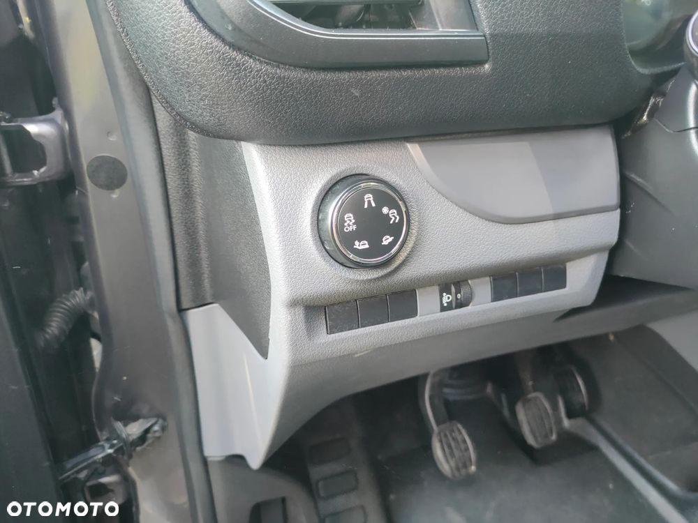 Peugeot EXPERT - 9