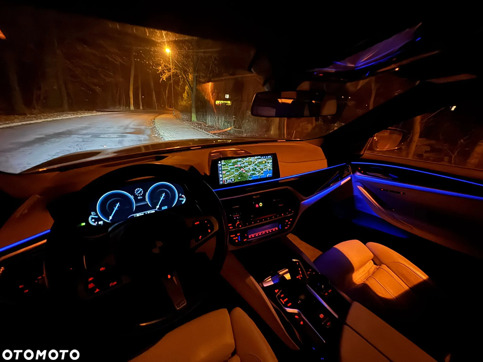 BMW Seria 5 530d xDrive Luxury Line - 26