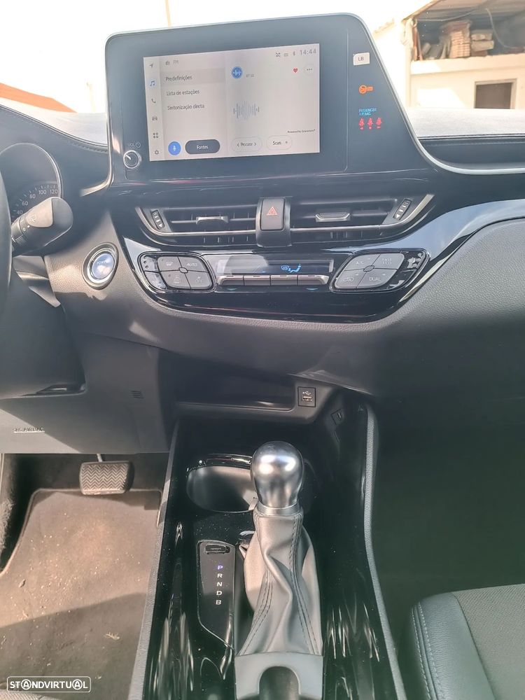 Toyota C-HR 1.8 Hybrid Square Collection - 8