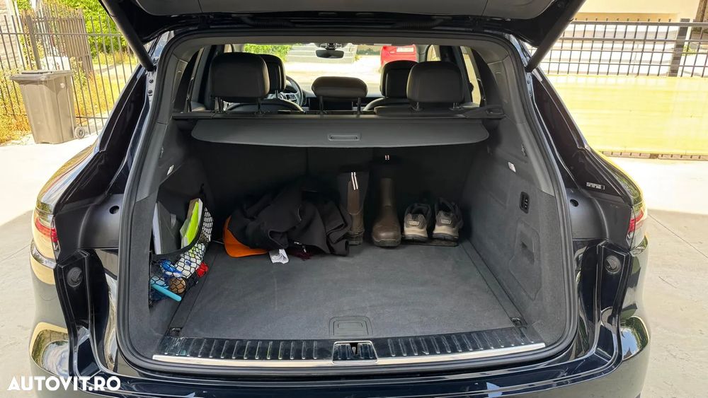 Porsche Cayenne - 6