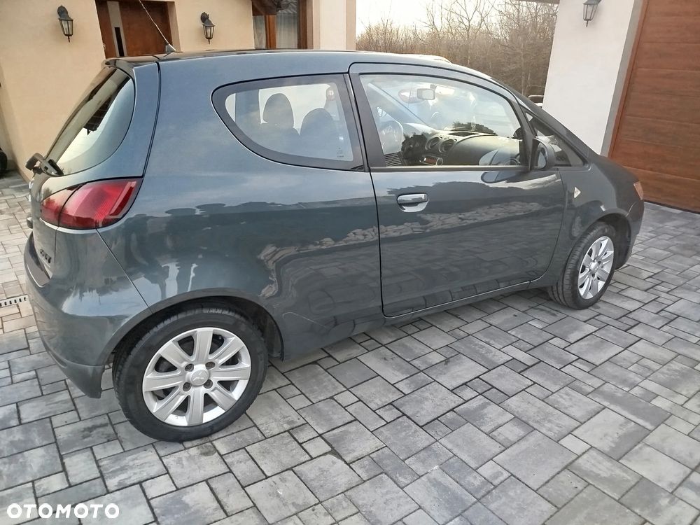 Mitsubishi Colt - 3