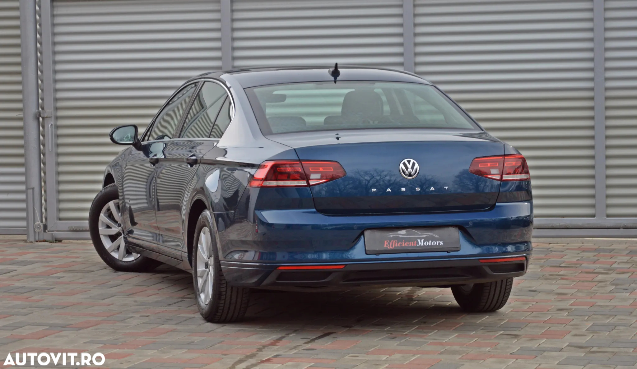 Volkswagen Passat 1.6 TDI DSG Comfortline - 18