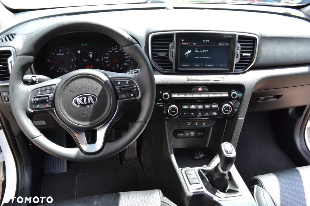 Kia Sportage 2.0 CRDI 4WD Attract - 24