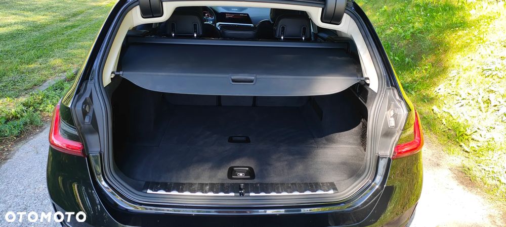 BMW Seria 3 320d Sport Line Shadow sport - 22