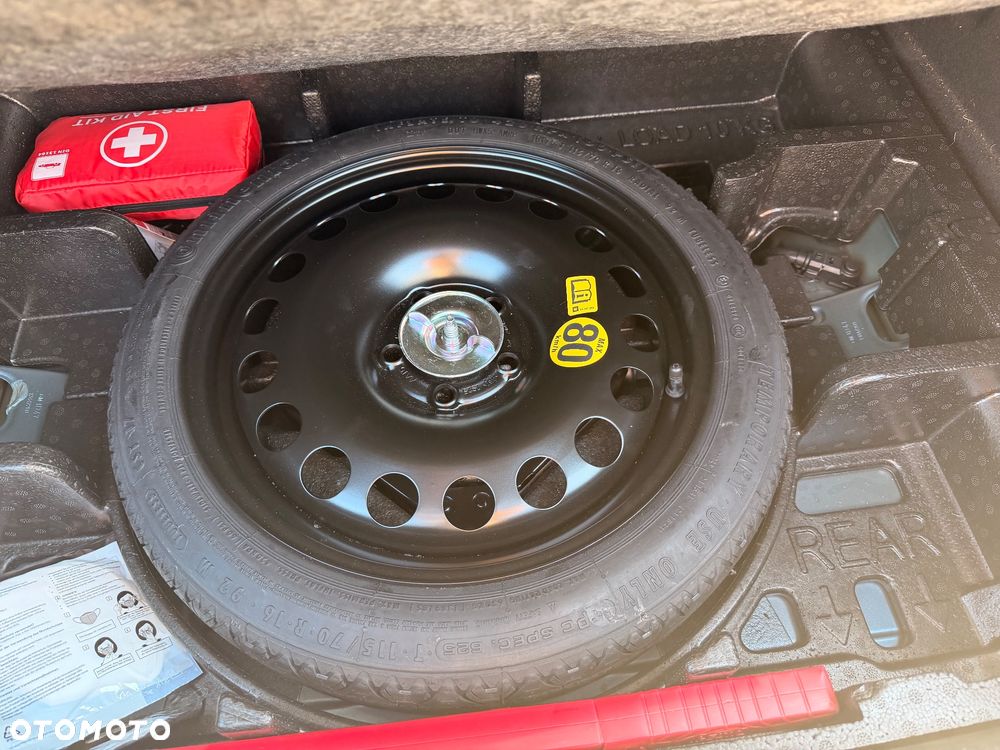 Opel Astra 1.4 Turbo Edition - 30