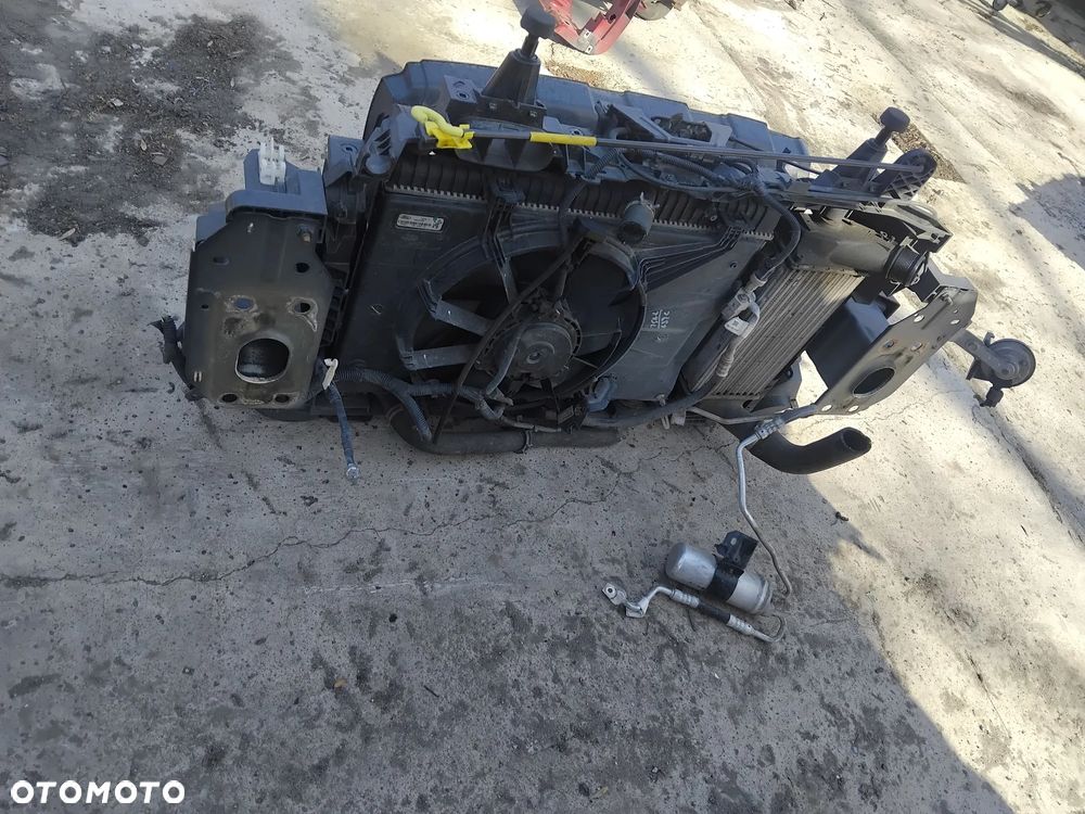 Pas przód chłodnice wiatraki Ford ecosport 1.0 - 2