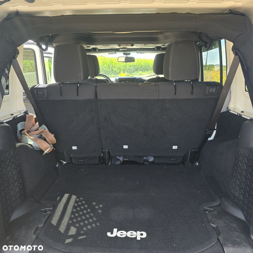 Jeep Wrangler 3.6 Unlim Rubicon - 17