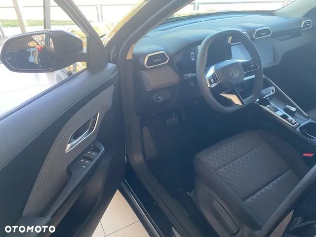 MG ZS Hybrid+ - 6