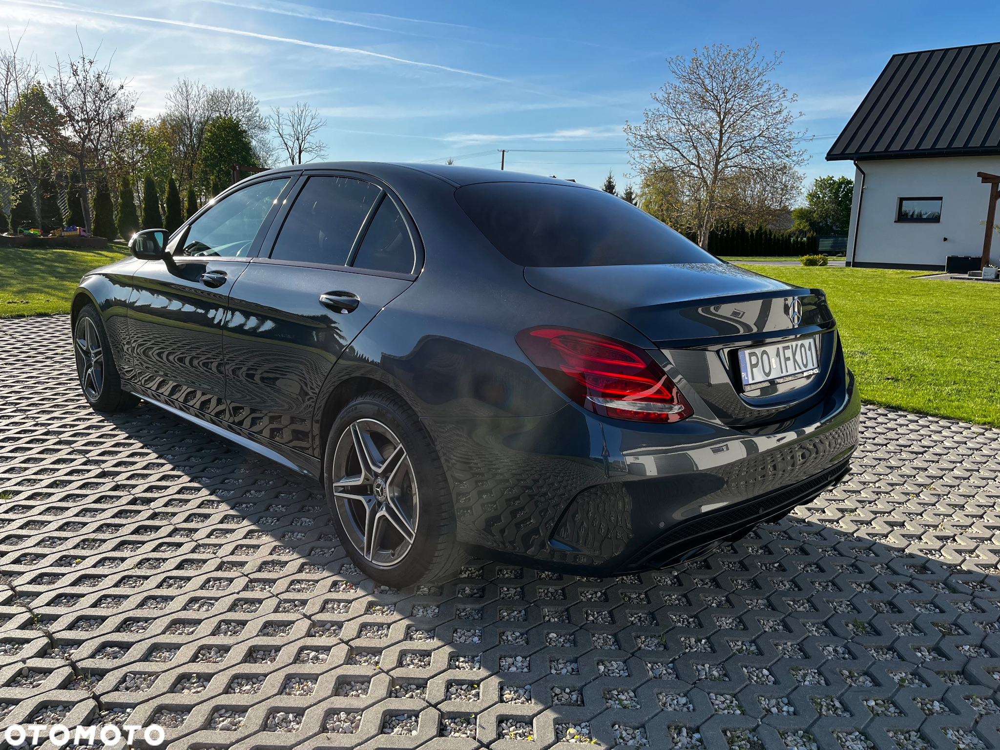 Mercedes-Benz Klasa C 250 (BlueTEC) d 4Matic 7G-TRONIC AMG Line - 3