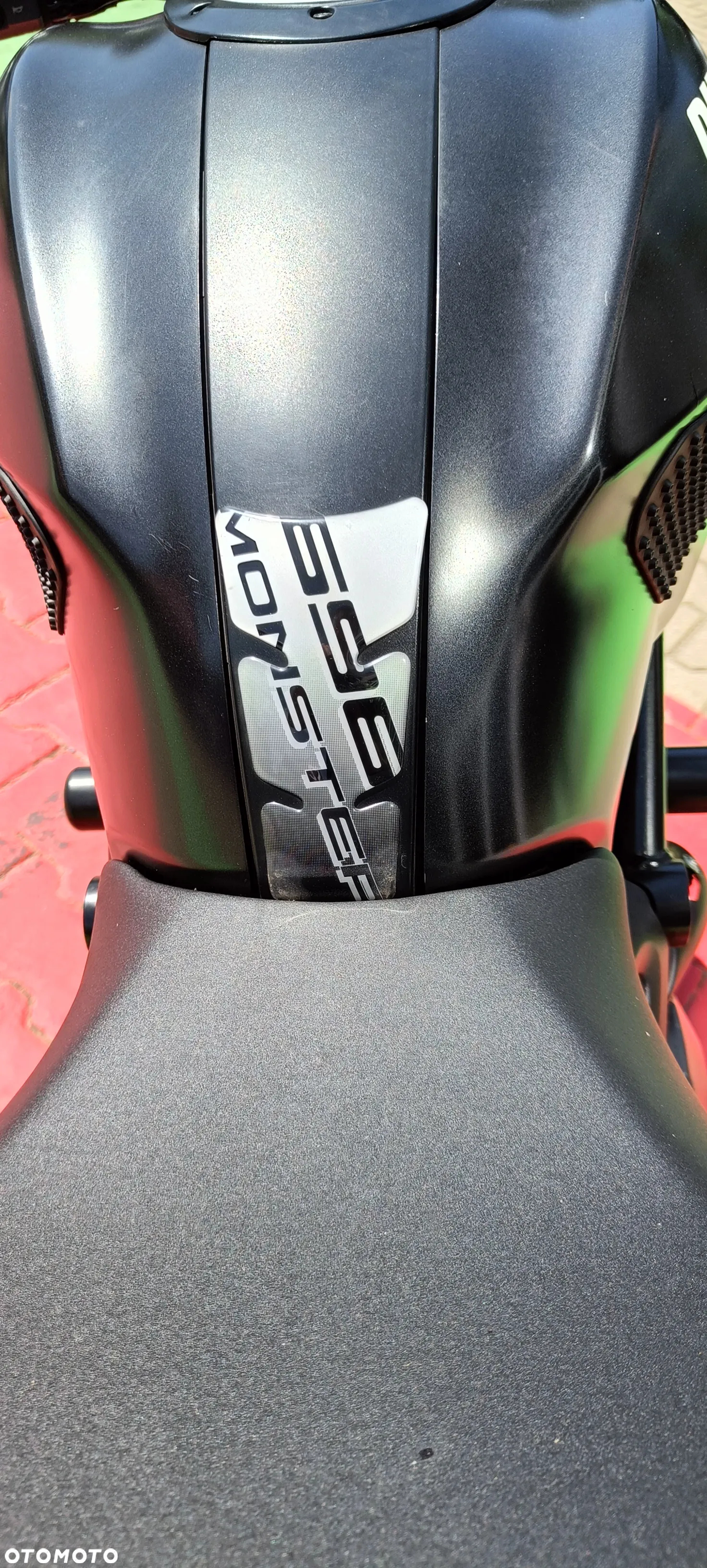 Ducati Monster - 14