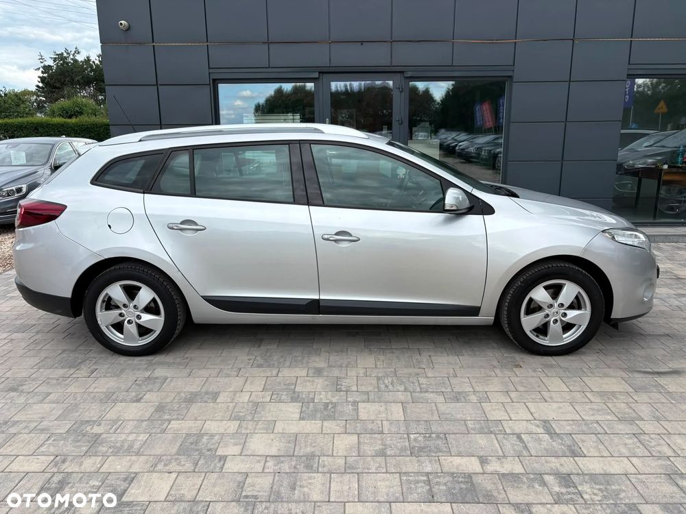 Renault Megane 1.6 16V 110 LIMITED - 8