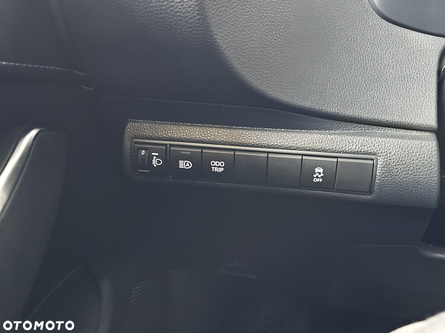 Toyota Corolla - 19