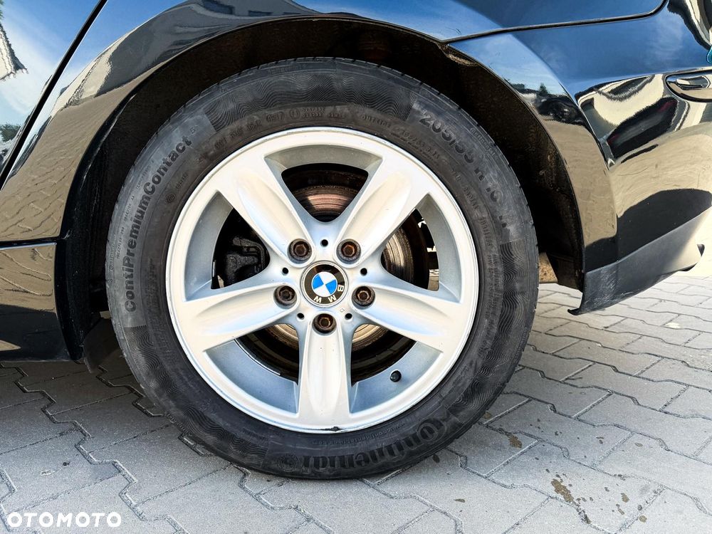 BMW Seria 1 - 25