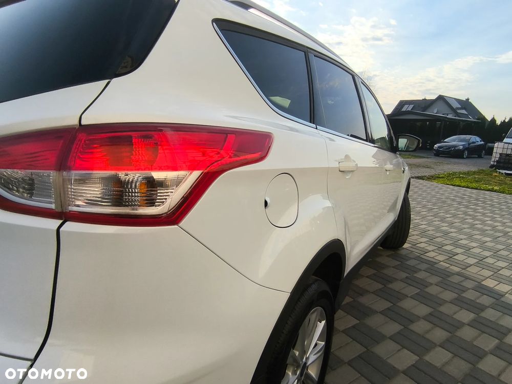 Ford Kuga 2.0 TDCi FWD Titanium - 11