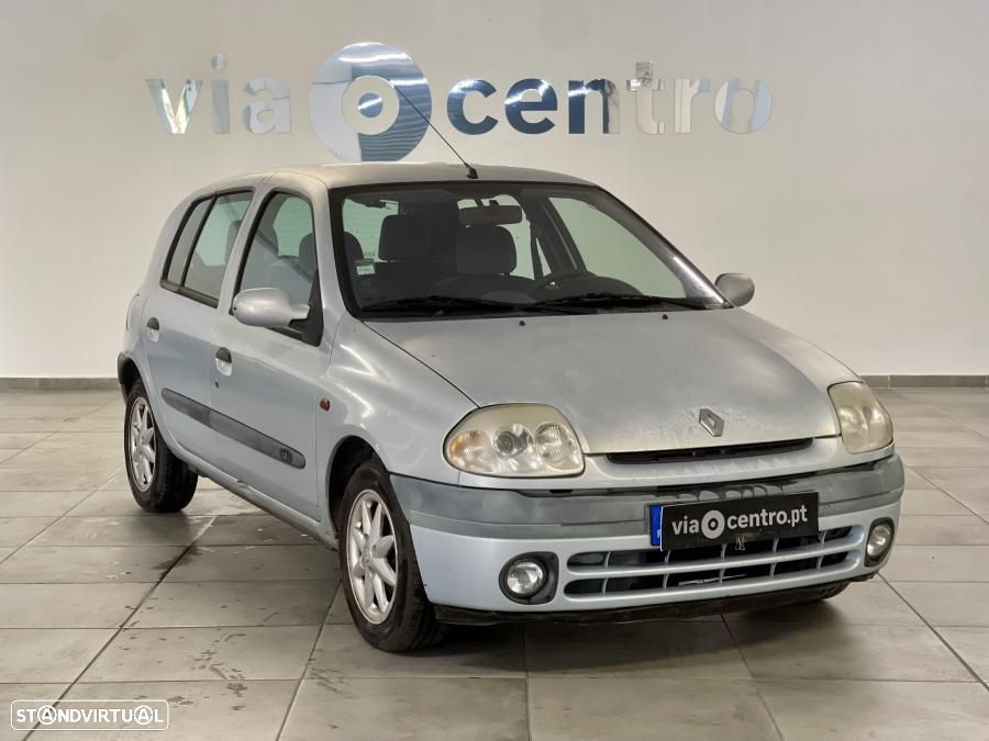 Renault Clio 1.2 RXE - 3