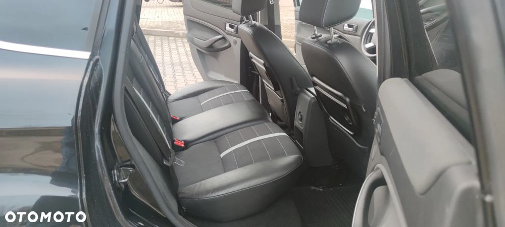 Ford Kuga 2.0 TDCi 4x4 Titanium - 21