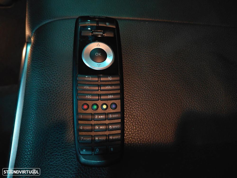 Mercedes-Benz E 250 BlueTEC Avantgarde Auto. - 28