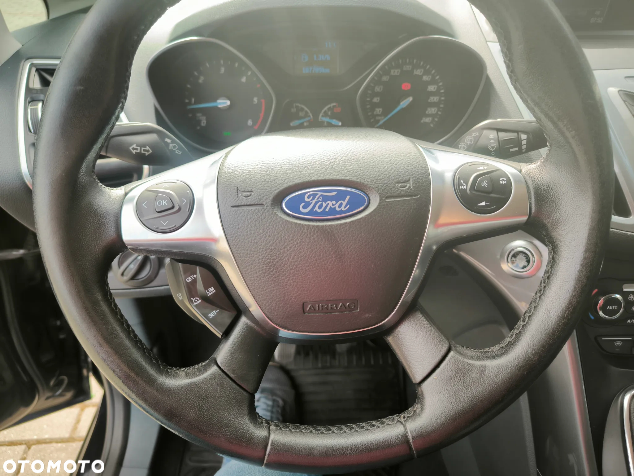 Ford C-MAX 2.0 TDCi Titanium - 11