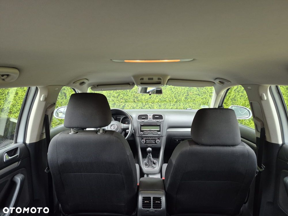 Volkswagen Golf - 8
