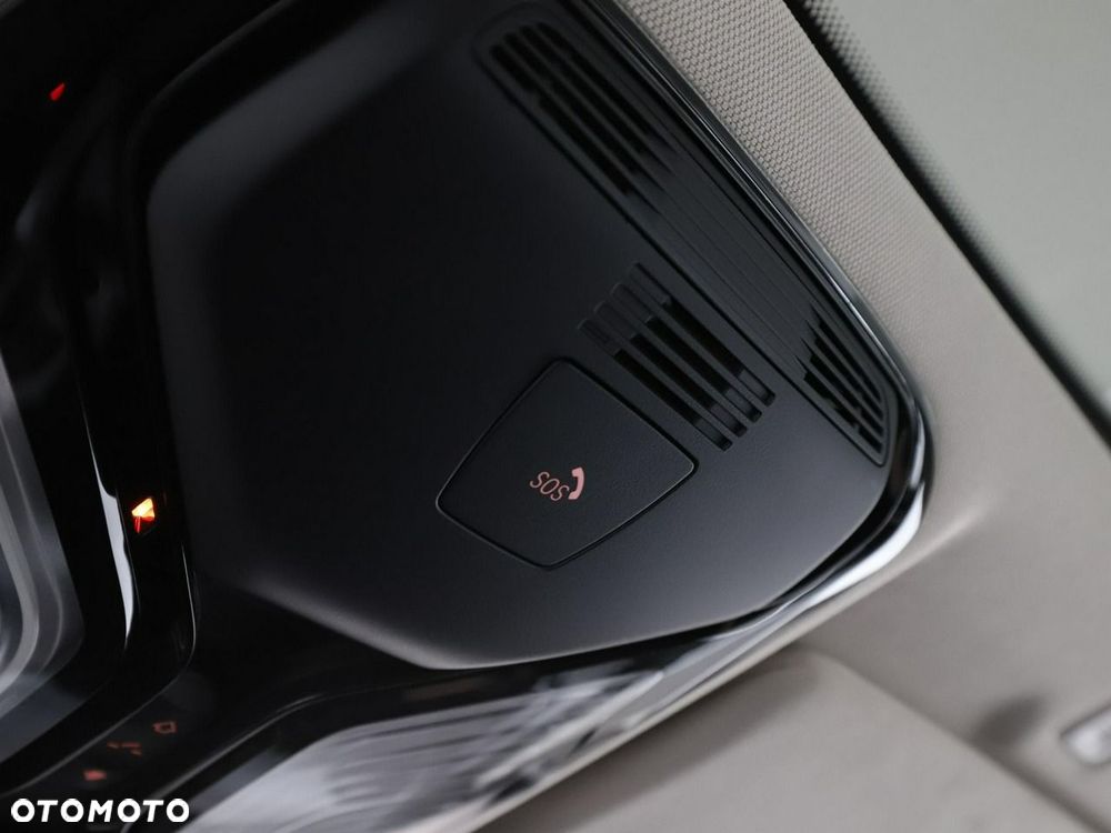 BMW Seria 5 530e iPerformance - 37