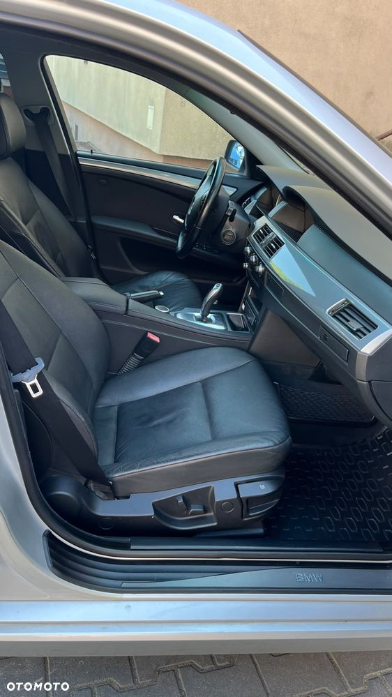 BMW Seria 5 520d - 16