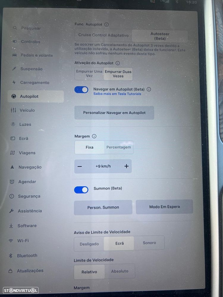 Tesla Model X 100D - 11