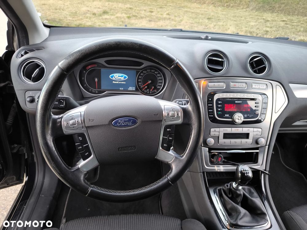 Ford Mondeo 2.0 TDCi Titanium - 20