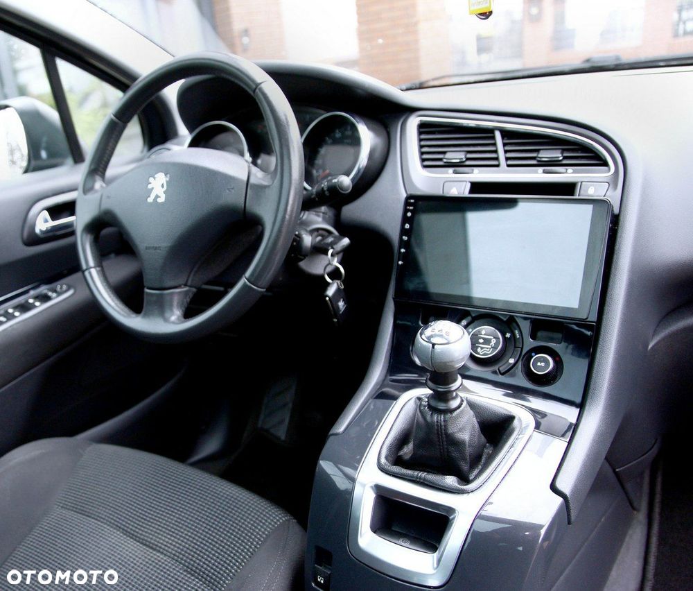 Peugeot 5008 1.6 THP Premium - 13