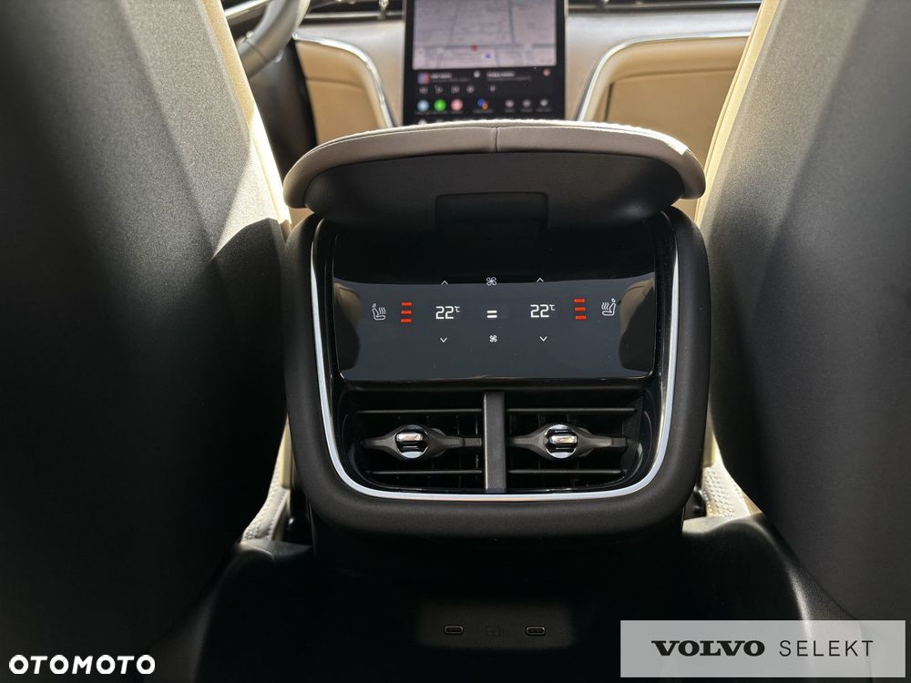 Volvo EX90 - 24