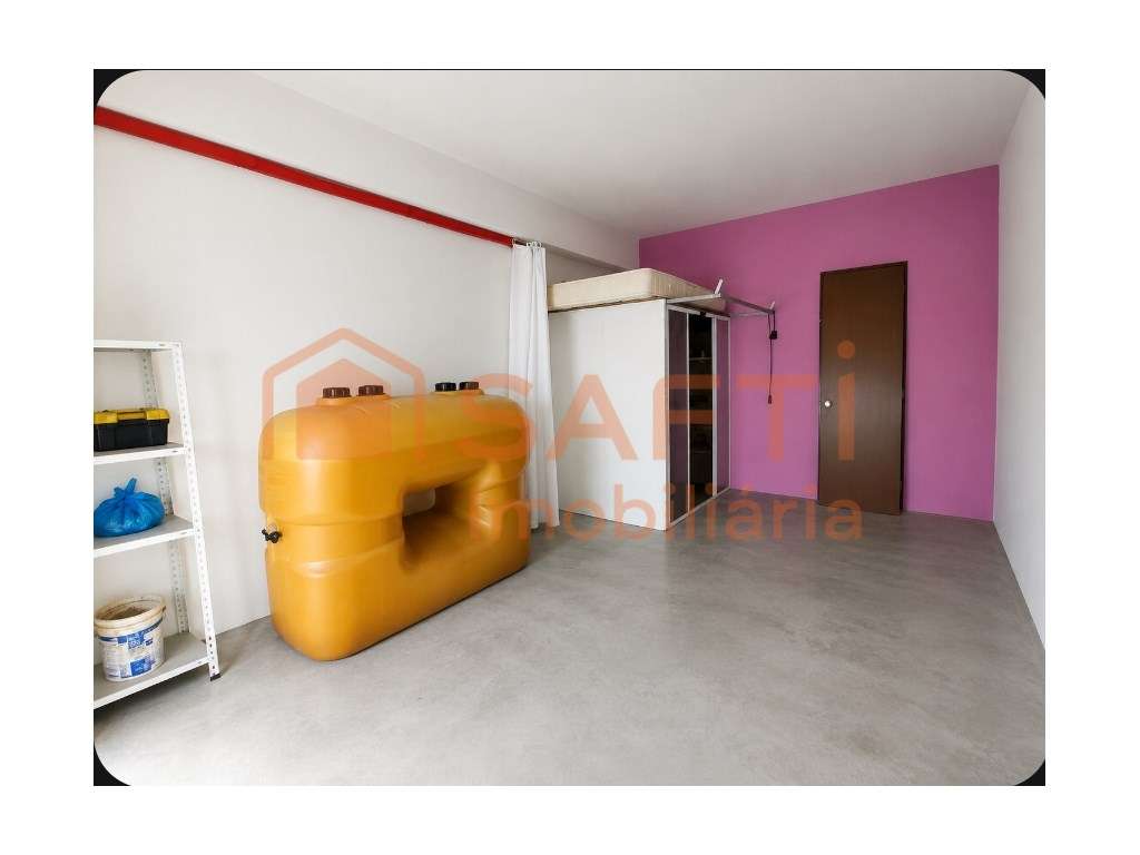GARAGEM EM COIMBRA COM 21 mt² - Grande imagem: 3/6
