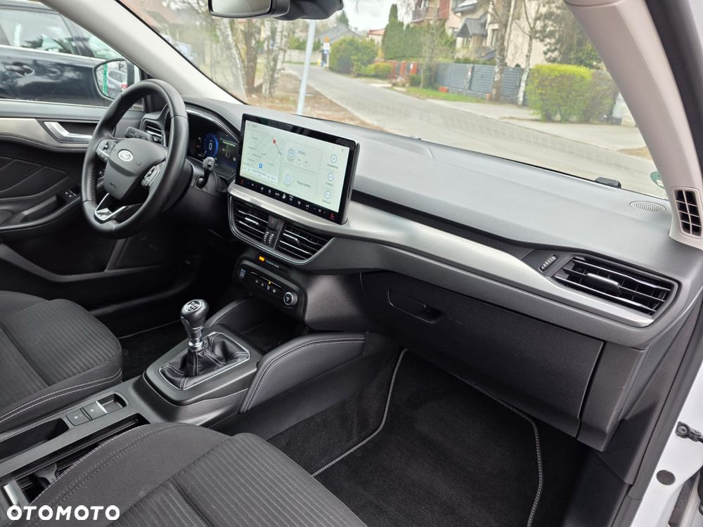 Ford Focus 1.5 EcoBlue STart-Stopp-System TITANIUM X - 19