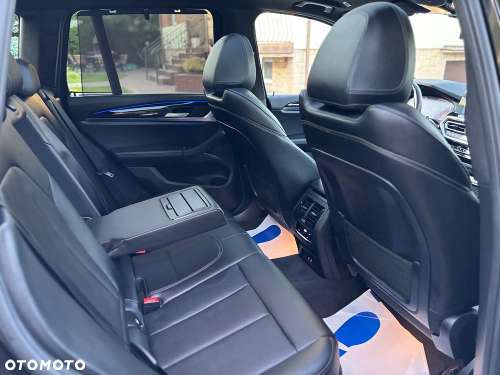 BMW X3 sDrive18d sport - 15