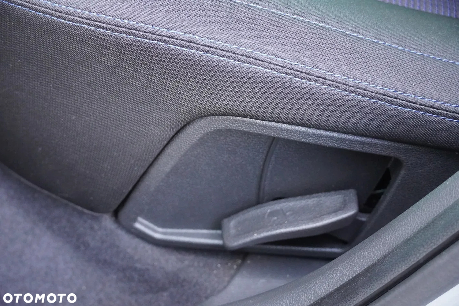 Hyundai Tucson 1.6 GDI BlueDrive Style 2WD - 24