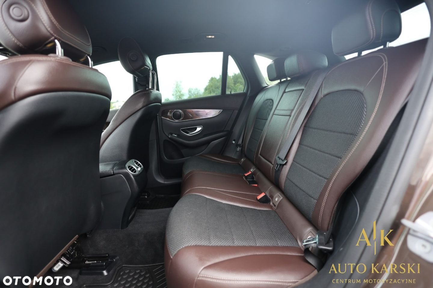 Mercedes-Benz GLC - 27