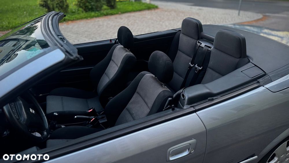 Opel Astra 1.8 Bertone - 10