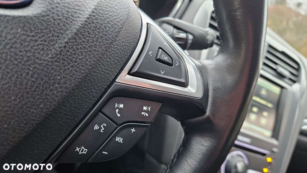 Ford Mondeo - 23