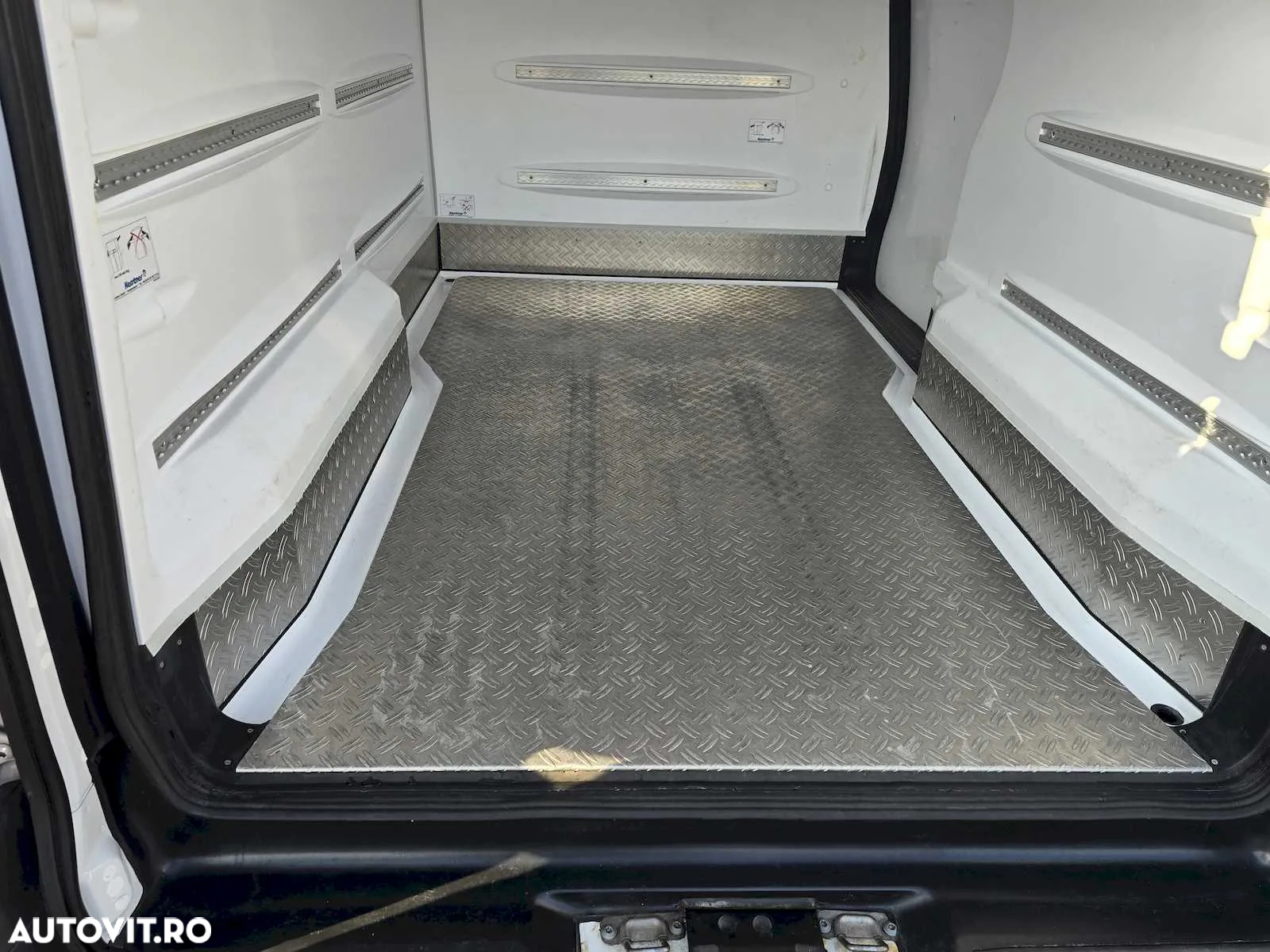 Mercedes-Benz Vito 114 CDI FRIGORIFIC KERSTNER 2021.AUTOMAT. - 29