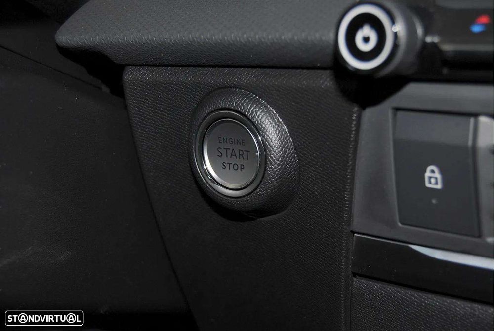 Opel Astra 1.2 T GS Line Aut. - 49