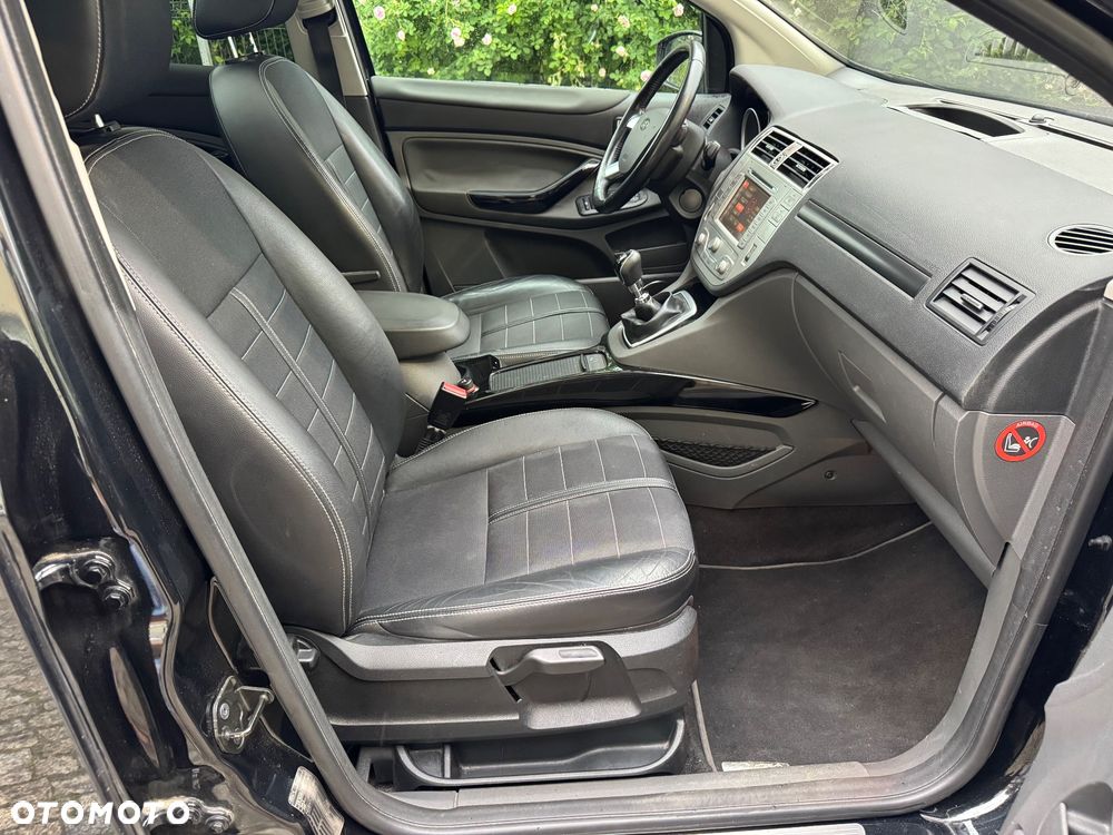 Ford Kuga S 2.0 TDCi 4x4 Plus Editionsmodell - 17