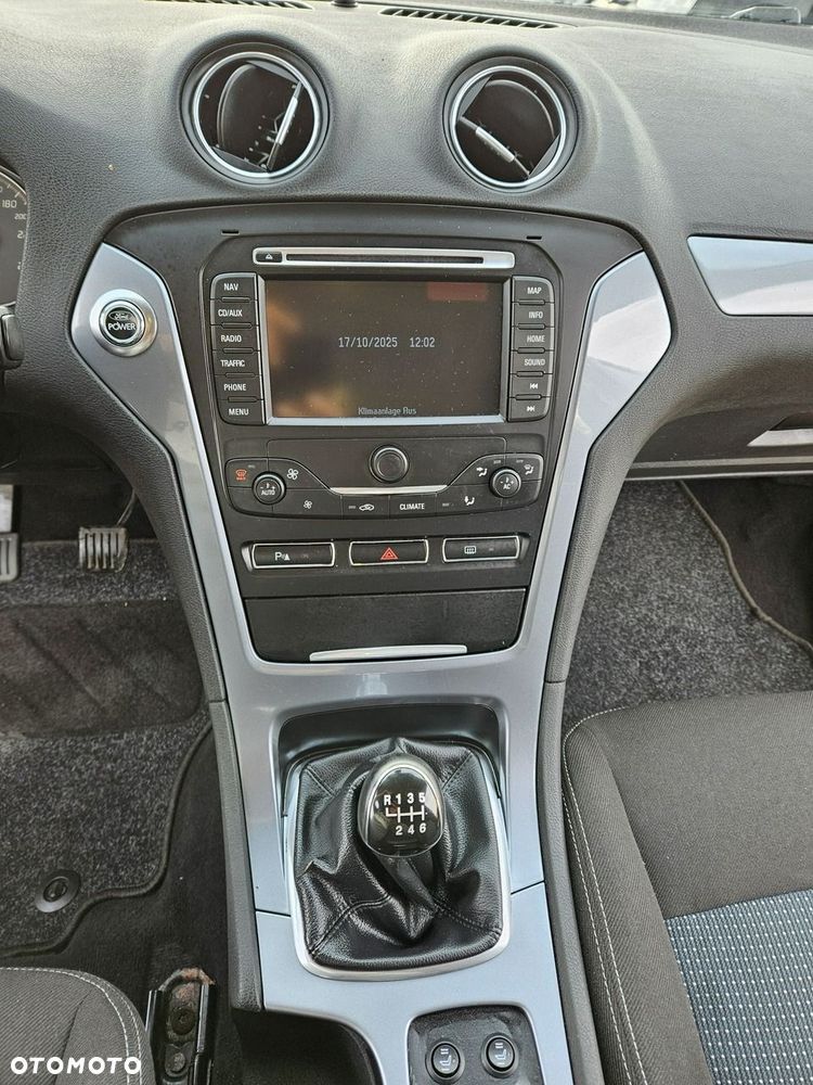 Ford Mondeo - 16