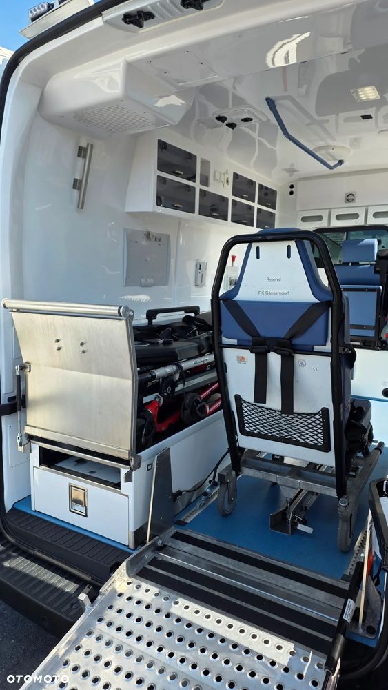 Renault Master Ambulans karetka gwarancja - 14