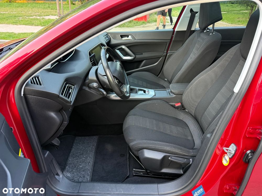 Peugeot 308 PureTech 130 GPF Stop & Start Style - 11