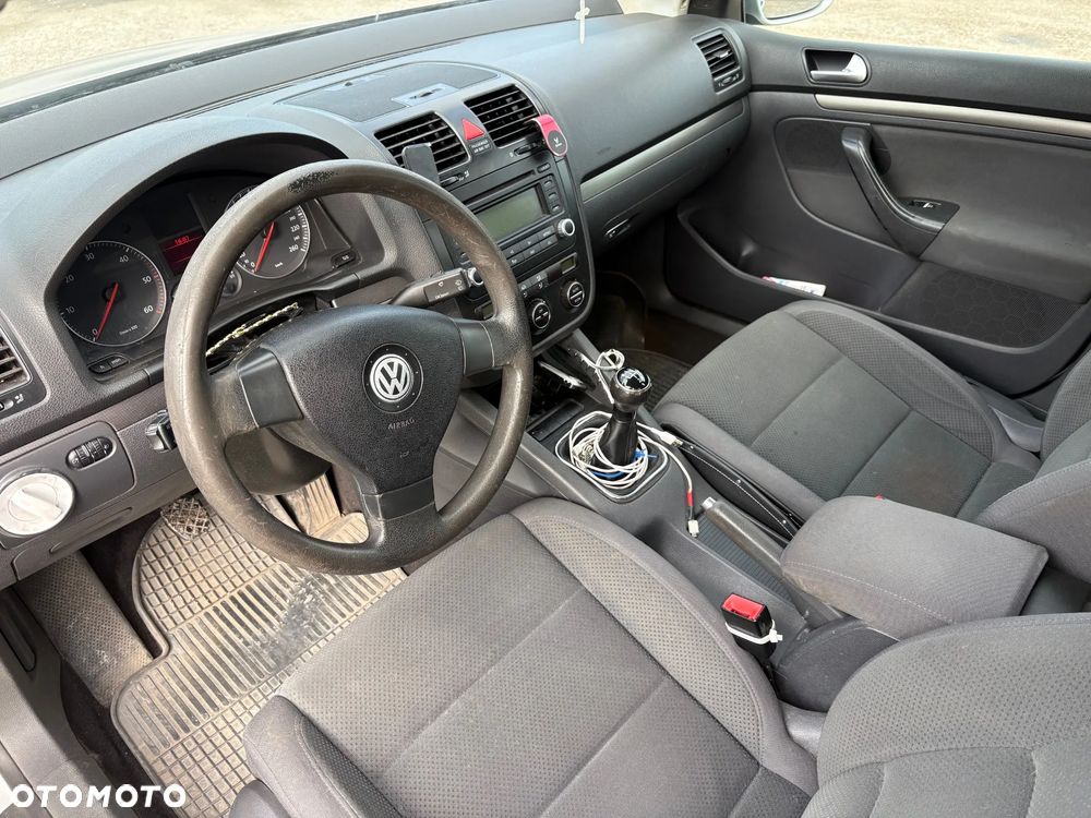 Volkswagen Golf 1.9 TDI DPF Trendline - 10