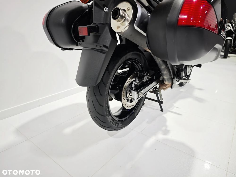 Suzuki V-STROM - 11
