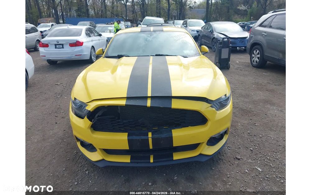 Ford Mustang - 5