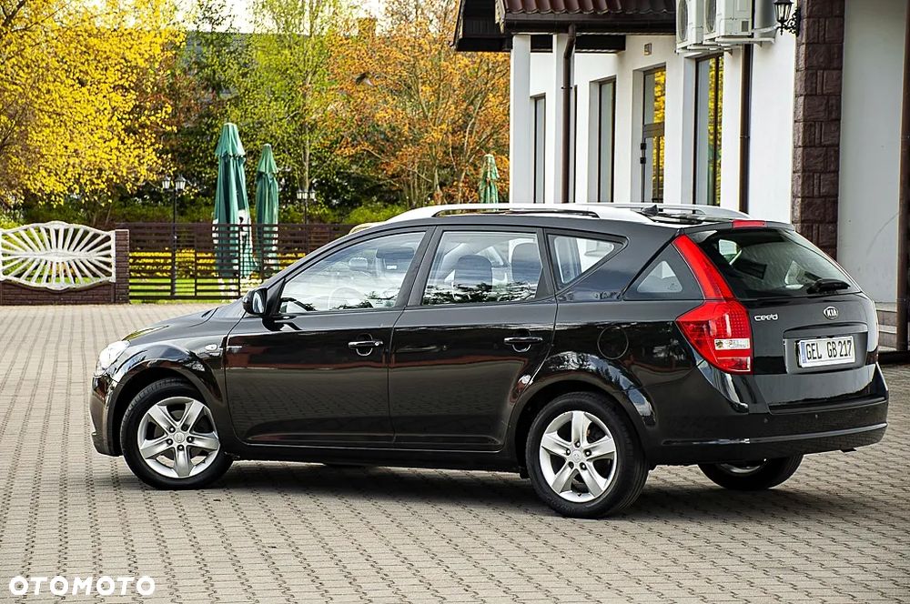 Kia Ceed 1.6 CVVT Dream-Team Edition - 19