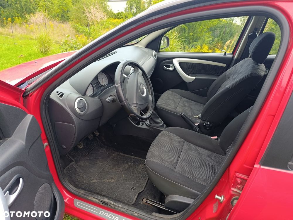 Dacia Sandero - 6