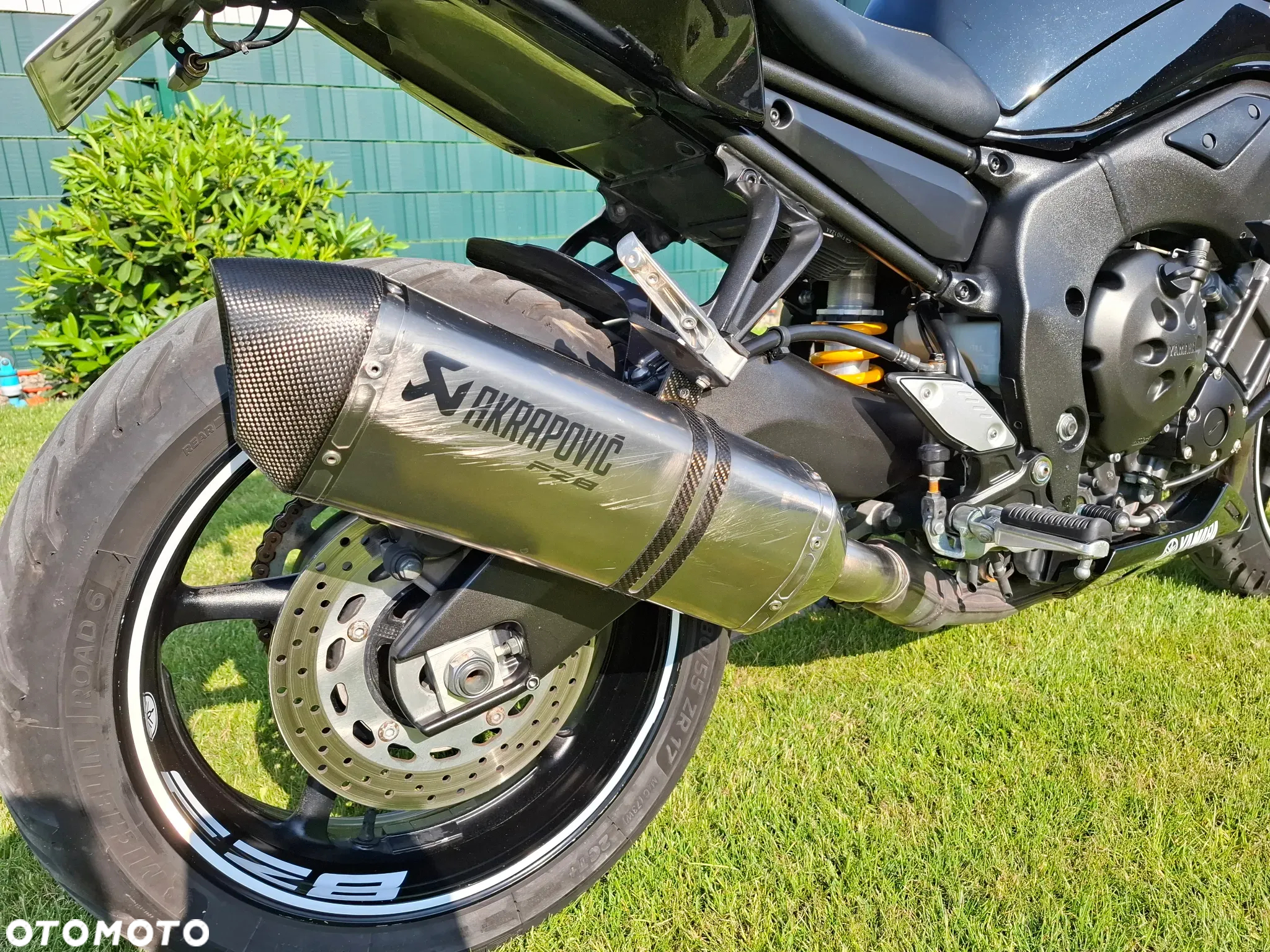 Yamaha FZ8 - 13
